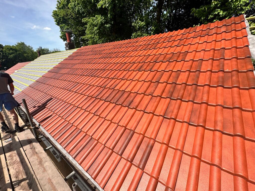 Tiled roof repairs Oldham